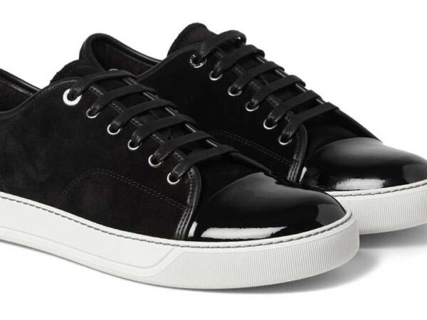 Como vestir um sapatênis masculino em traje fino