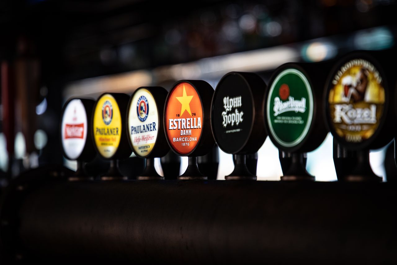 Como organizar bebidas por ocasião de consumo