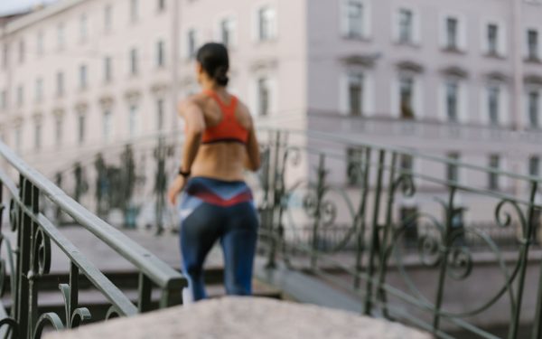 Peso na menopausa: por que a gordura vai para a barriga